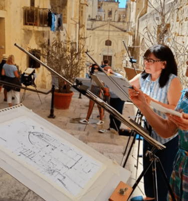 Sketching in Valletta art tour / ACM Experiences